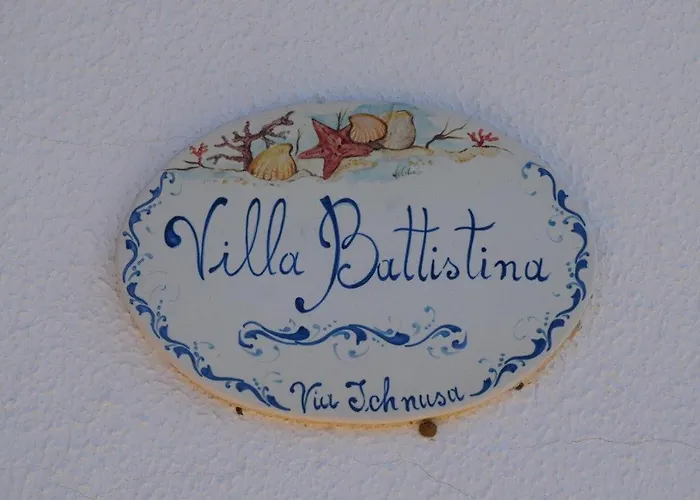 Battistina Holiday Home